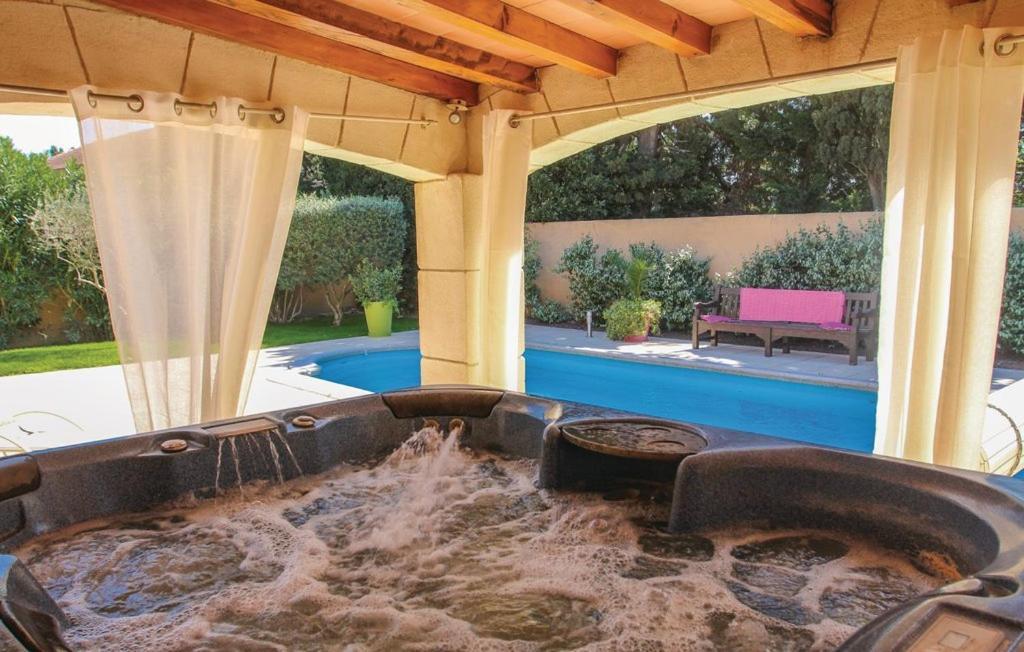 Villa Flamenca - Piscine Chauffee Châteaurenard Buitenkant foto